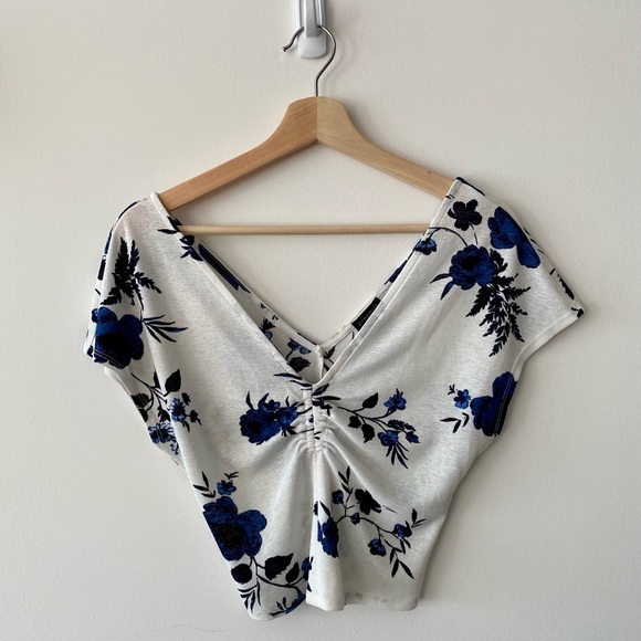 Dynamite Floral Tee - Picture 1 of 2